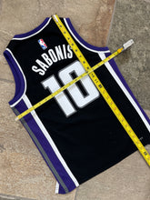 Load image into Gallery viewer, Sacramento Kings Domantas Sabonis Nike Basketball Jersey, Size Youth Small, 8-10