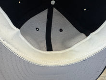 Load image into Gallery viewer, Vintage San Francisco Giants New Era Pro Fitted Baseball Hat, Size 7 1/2