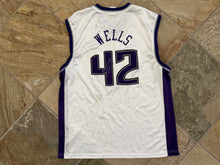 Load image into Gallery viewer, Vintage Sacramento Kings Bonzi Wells Reebok Basketball Jersey, Size XL