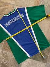 Load image into Gallery viewer, Vintage Dallas Mavericks Champion Shooting Shirt Basketball Jersey, Size Large