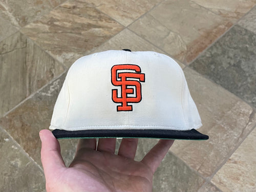 Vintage San Francisco Giants New Era Pro Fitted Baseball Hat, Size 6 3/4