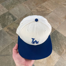 Vintage Los Angeles Dodgers New Era Pro Fitted Baseball Hat, Size 6 5/ –  Stuck In The 90s Sports