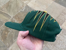 Load image into Gallery viewer, Vintage Green Bay Packers Starter Shockwave Strapback Football Hat