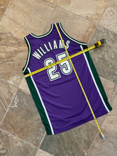 Load image into Gallery viewer, Vintage Milwaukee Bucks Mo Williams Reebok Game Worn Basketball Jersey