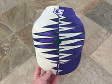 Load image into Gallery viewer, Vintage Milwaukee Bucks Starter Shockwave Strapback Basketball Hat