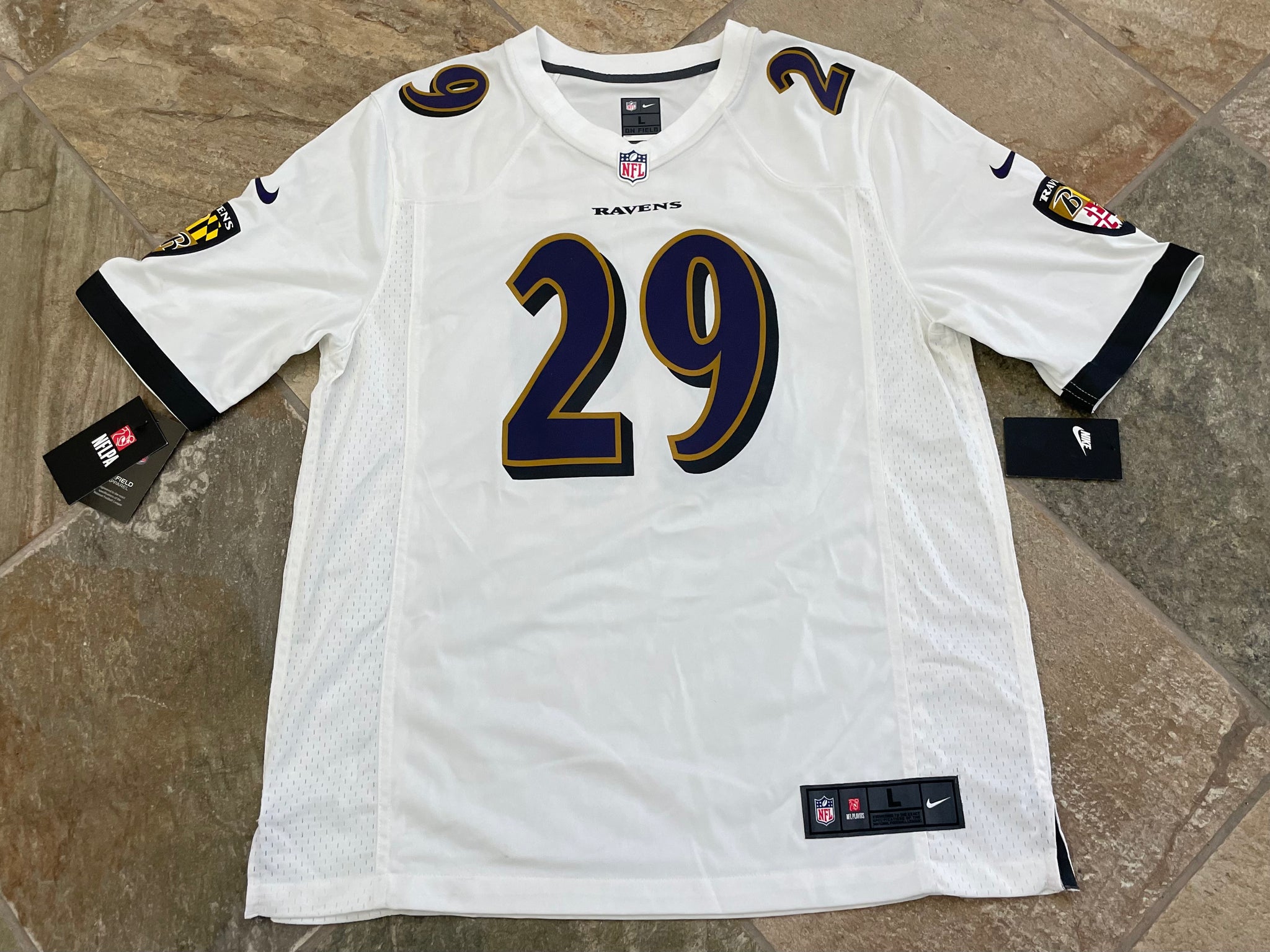 Earl thomas white jersey best sale