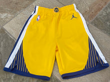 Load image into Gallery viewer, Golden State Warriors Nike Jump Man Basketball Shorts, Size Youth Medium, 10-12