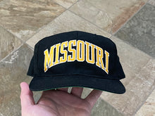 Load image into Gallery viewer, Vintage Missouri Tigers Starter Arch Snapback College Hat