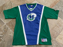 Load image into Gallery viewer, Vintage Dallas Mavericks Champion Shooting Shirt Basketball Jersey, Size Large