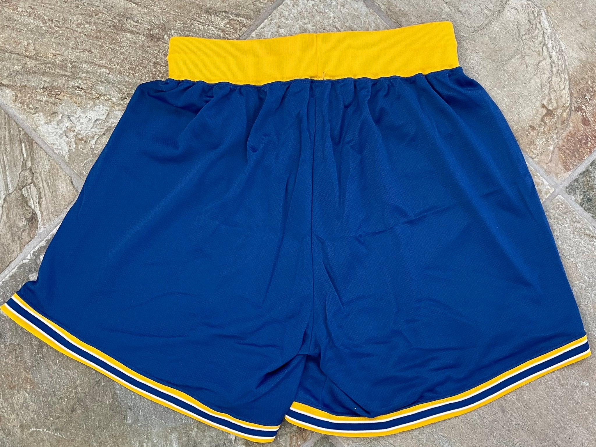 Vintage Golden State Warriors Champion Basketball Shorts, Size XL – Stuck  In The 90s Sports