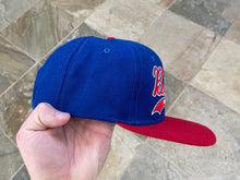 Load image into Gallery viewer, Vintage Buffalo Bills Starter Tailsweep Snapback Football Hat