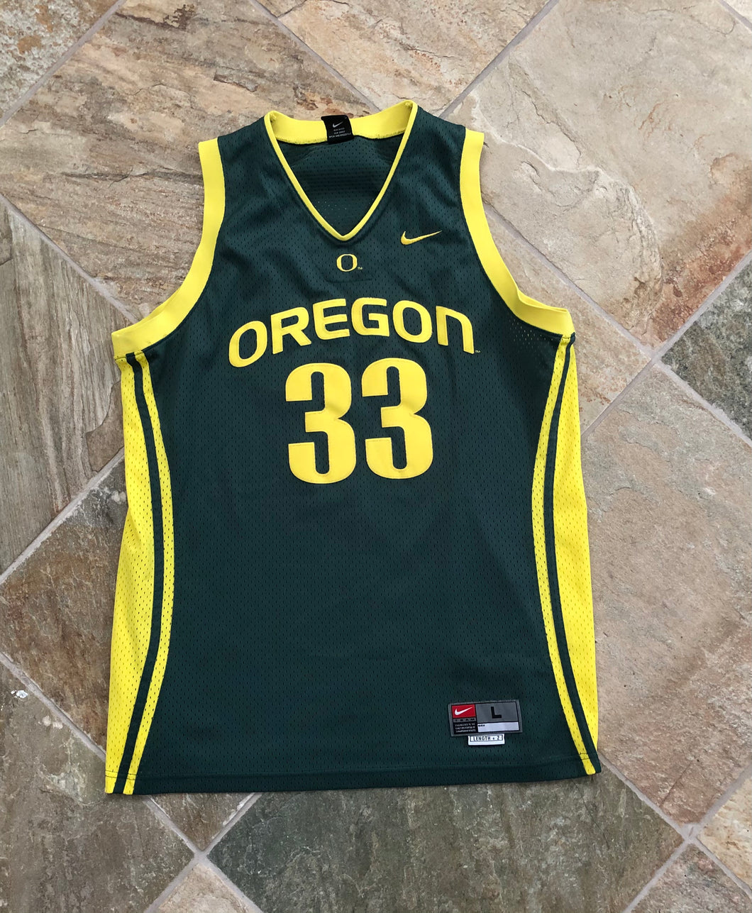 Vintage Oregon Ducks Luke Jackson Nike College Basketball Jersey, Size Large