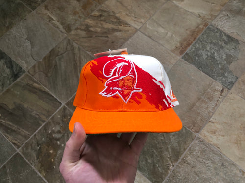 Vintage Tampa Bay Buccaneers Logo Athletic Splash Snapback Football Hat