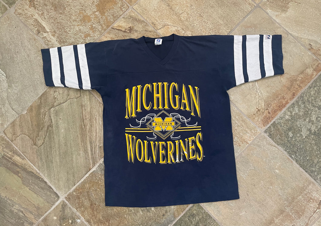 Vintage Michigan Wolverines Logo 7 College Tshirt, Size Large