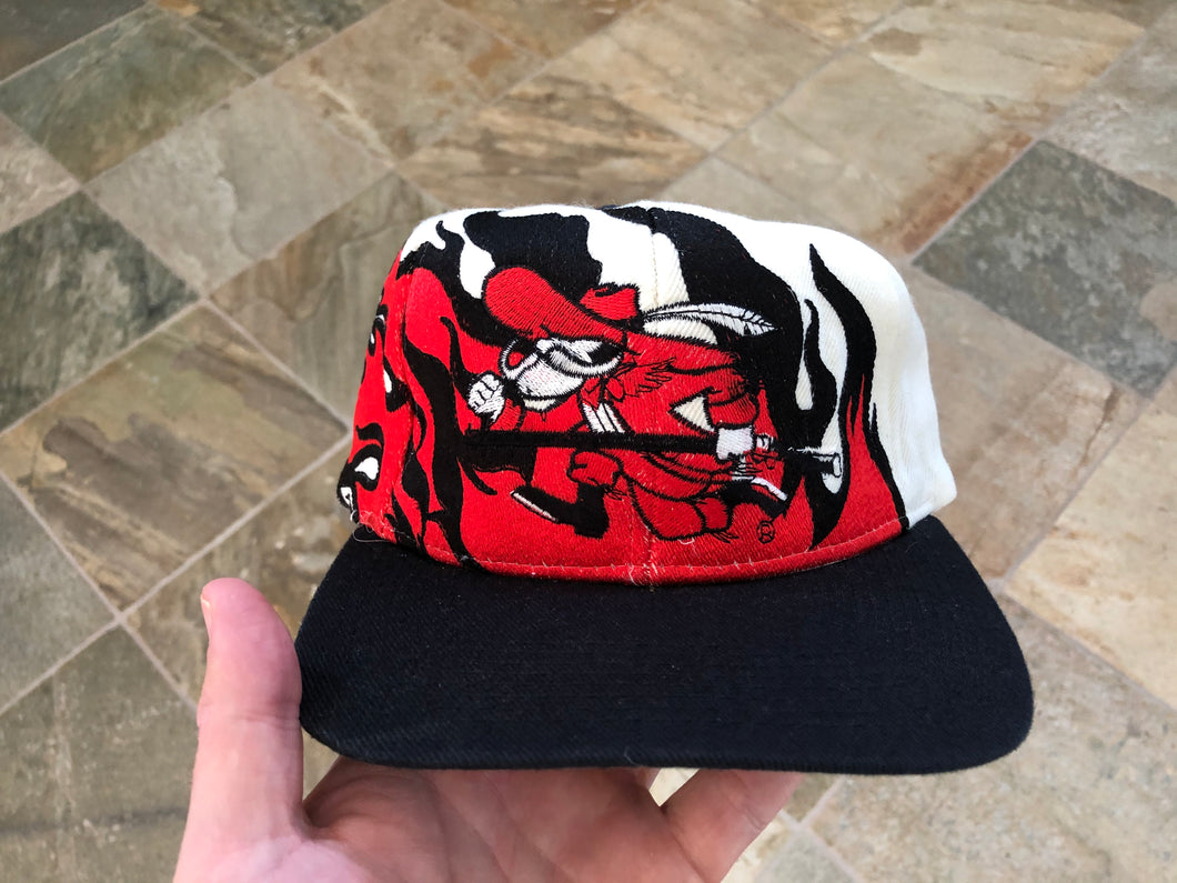 Vintage UNLV Runnin’ Rebels Magic by Bee Snapback College Hat