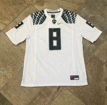 Load image into Gallery viewer, Oregon Ducks Marcus Mariota Nike College Football Jersey, Size Large