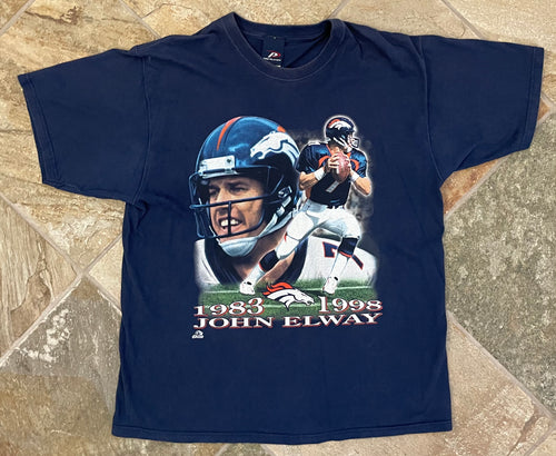 Vintage Denver Broncos John Elway Pro Player Football Tshirt, Size XL