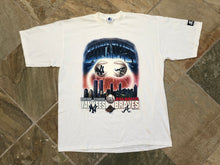 Load image into Gallery viewer, Vintage 1996 World Series Yankees Braves Starter Baseball Tshirt, Size XL