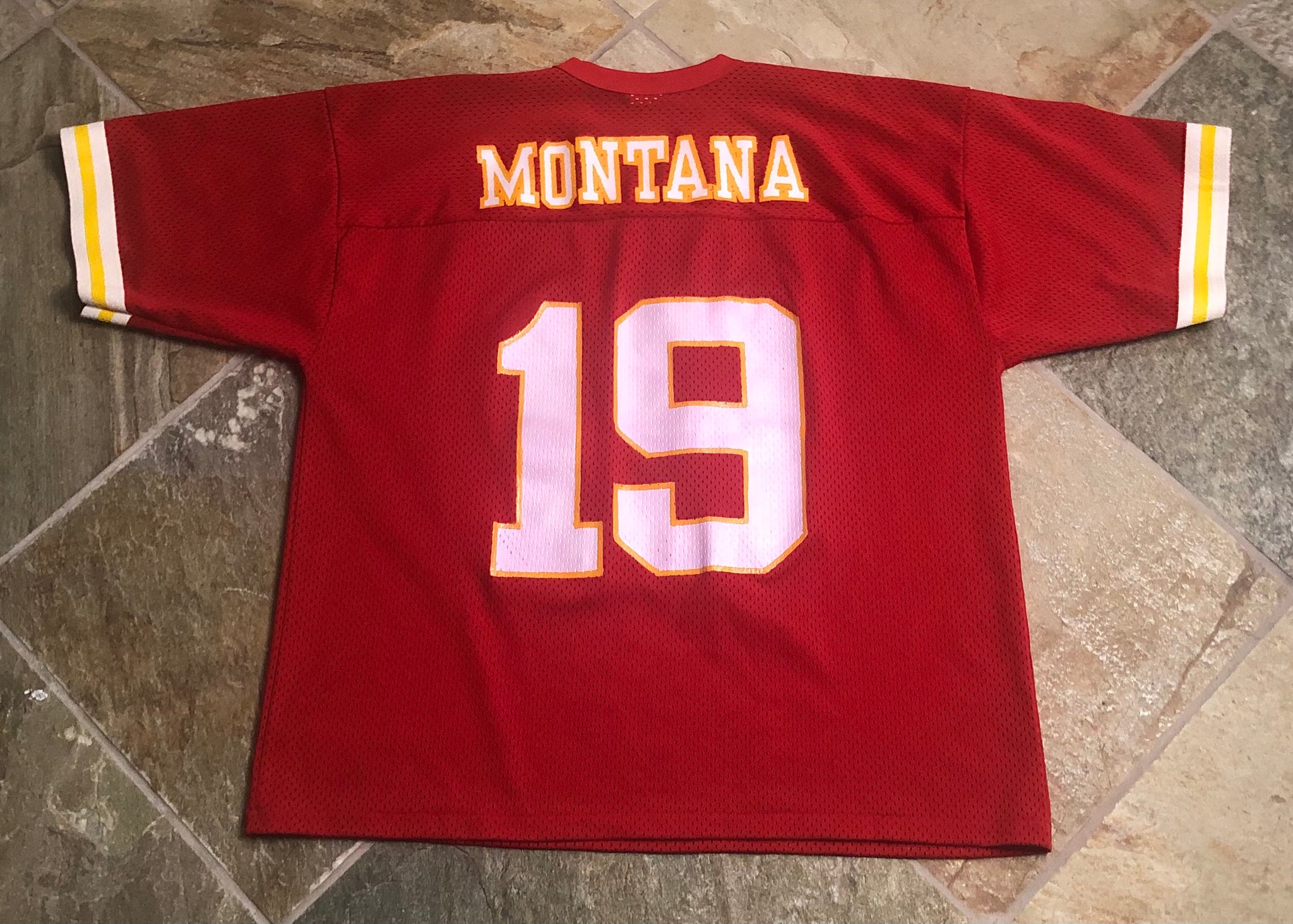 Joe montana cheap chiefs throwback jersey