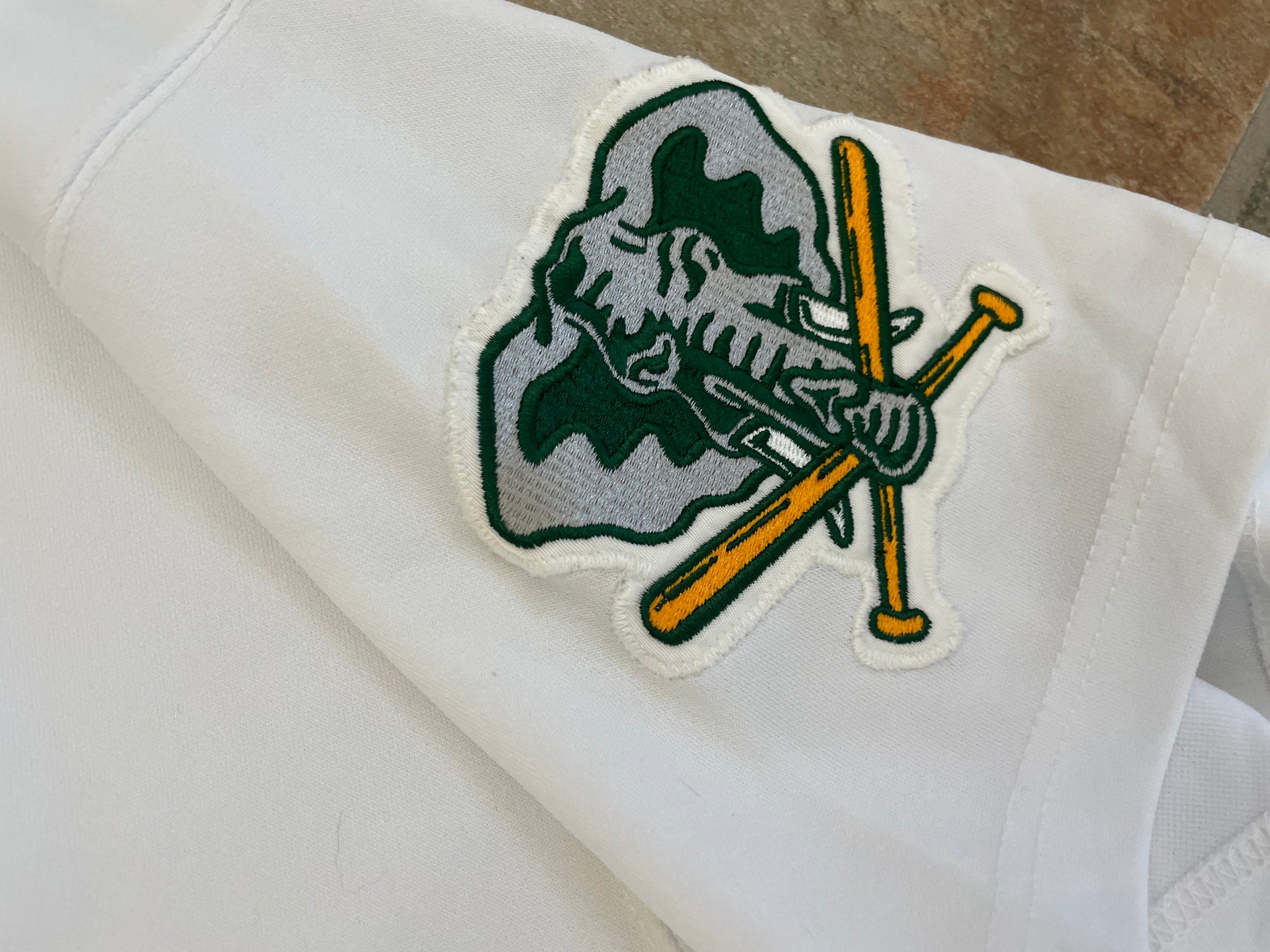 Vintage Oakland Athletics Jim Bowie Game Worn Russell Baseball Jersey, –  Stuck In The 90s Sports