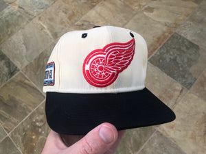 Vintage Detroit Red Wings Sports Specialties Fitted Hockey Hat, Size 7 1/8