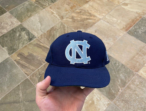 Vintage North Carolina Tar Heels Sports Specialties Plain Logo Snapback College Hat