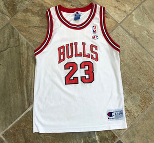 Vintage Chicago Bulls Michael Jordan Champion Youth Basketball Jersey, size 14-16