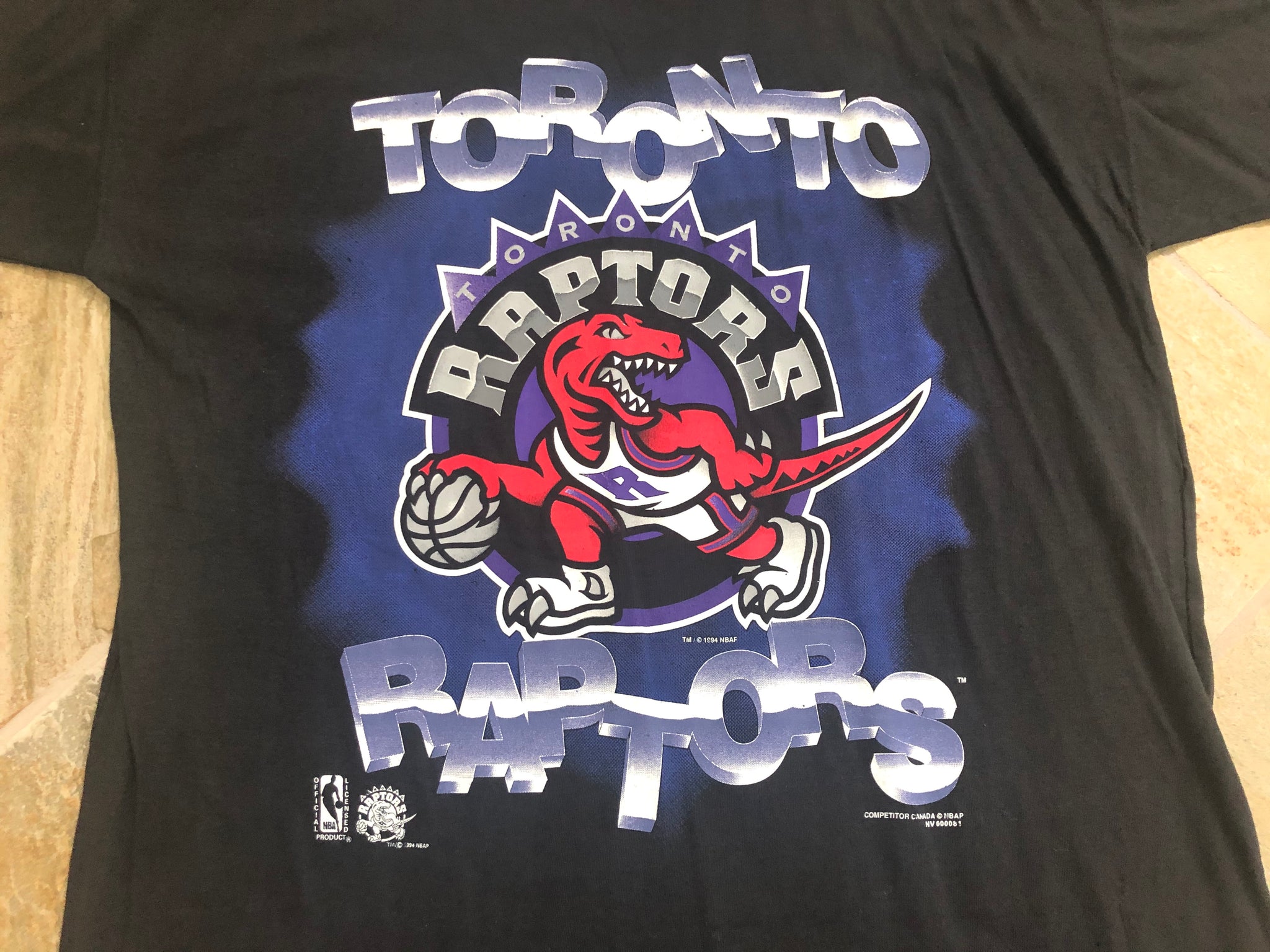 Vintage 90's Toronto Raptors T-shirt
