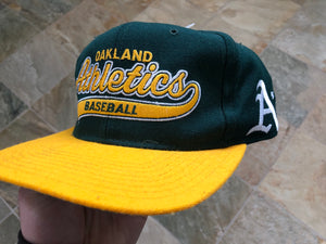 Vintage MLB Oakland Athletics Starter Tailsweep Script Snapback Hat – 🎅  Bad Santa
