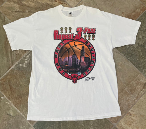 Vintage Chicago Bulls 3 Peat Starter Basketball Tshirt, Size XL