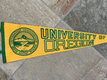Load image into Gallery viewer, Vintage Oregon Ducks College Pennant