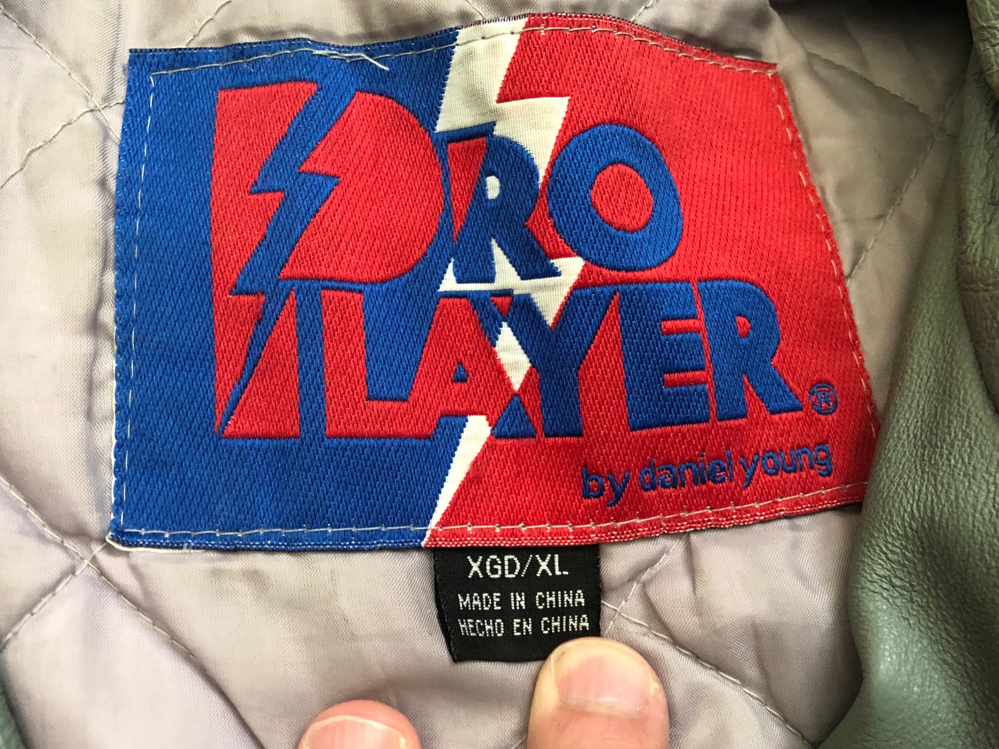90s Pro Player Raider Jacket size L🫡