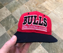 Load image into Gallery viewer, Vintage Chicago Bulls Pro Player Snapback Basketball Hat