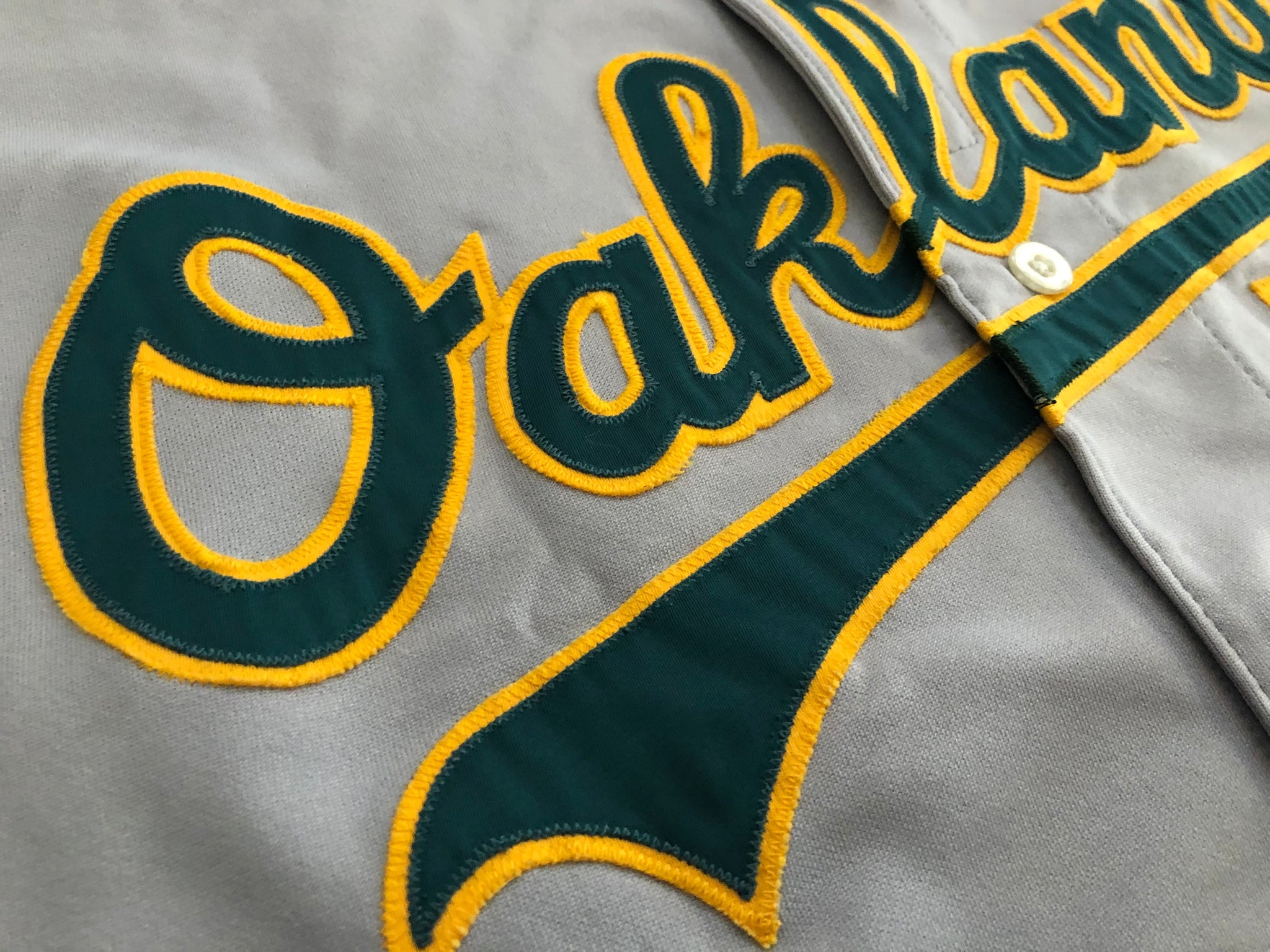 Vintage Oakland Athletics Game Worn Mike Mohler Russell Athletic Baseb –  Stuck In The 90s Sports