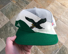 Load image into Gallery viewer, Vintage Philadelphia Eagles Apex One Snapback Football Hat