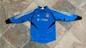 Vintage Bayern Munich Oliver Kahn Adidas Soccer Jersey, Size Youth Medium, 10-12