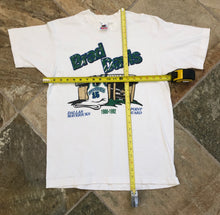 Load image into Gallery viewer, Vintage Dallas Mavericks Brad Davis Basketball Tshirt, Size Medium