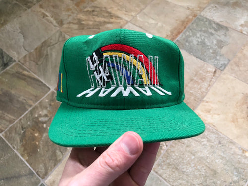 Vintage Hawaii Rainbows #1 Apparel Snapback College Hat