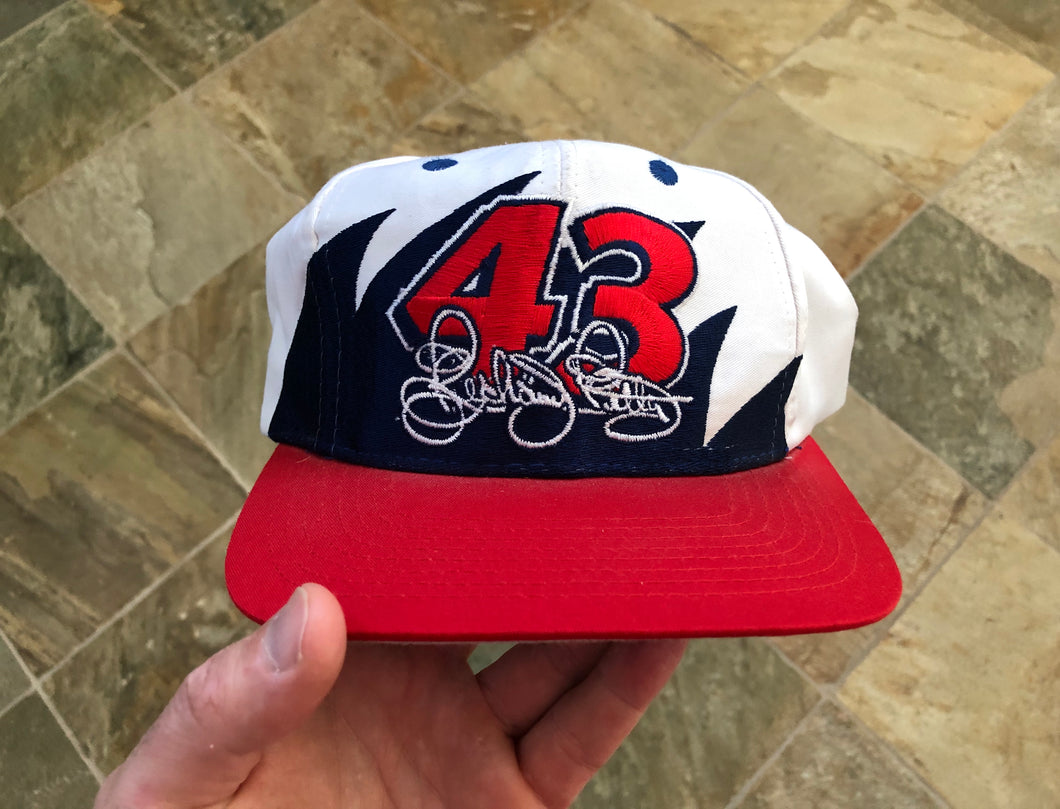 Vintage NASCAR Richard Petty Logo Athletic Sharktooth Snapback Hat ***