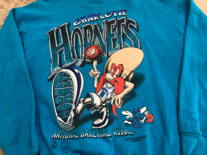 Vintage Charlotte Hornets Looney Tunes Magic Johnson Tees Basketball Sweatshirt, Size XL