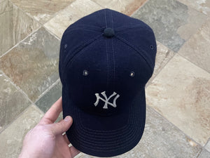 Vintage New York Yankees Sports Specialties Snapback Baseball Hat