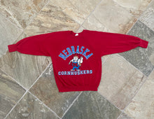 Load image into Gallery viewer, Vintage Nebraska Cornhuskers Logo 7 College Sweatshirt, Size Medium
