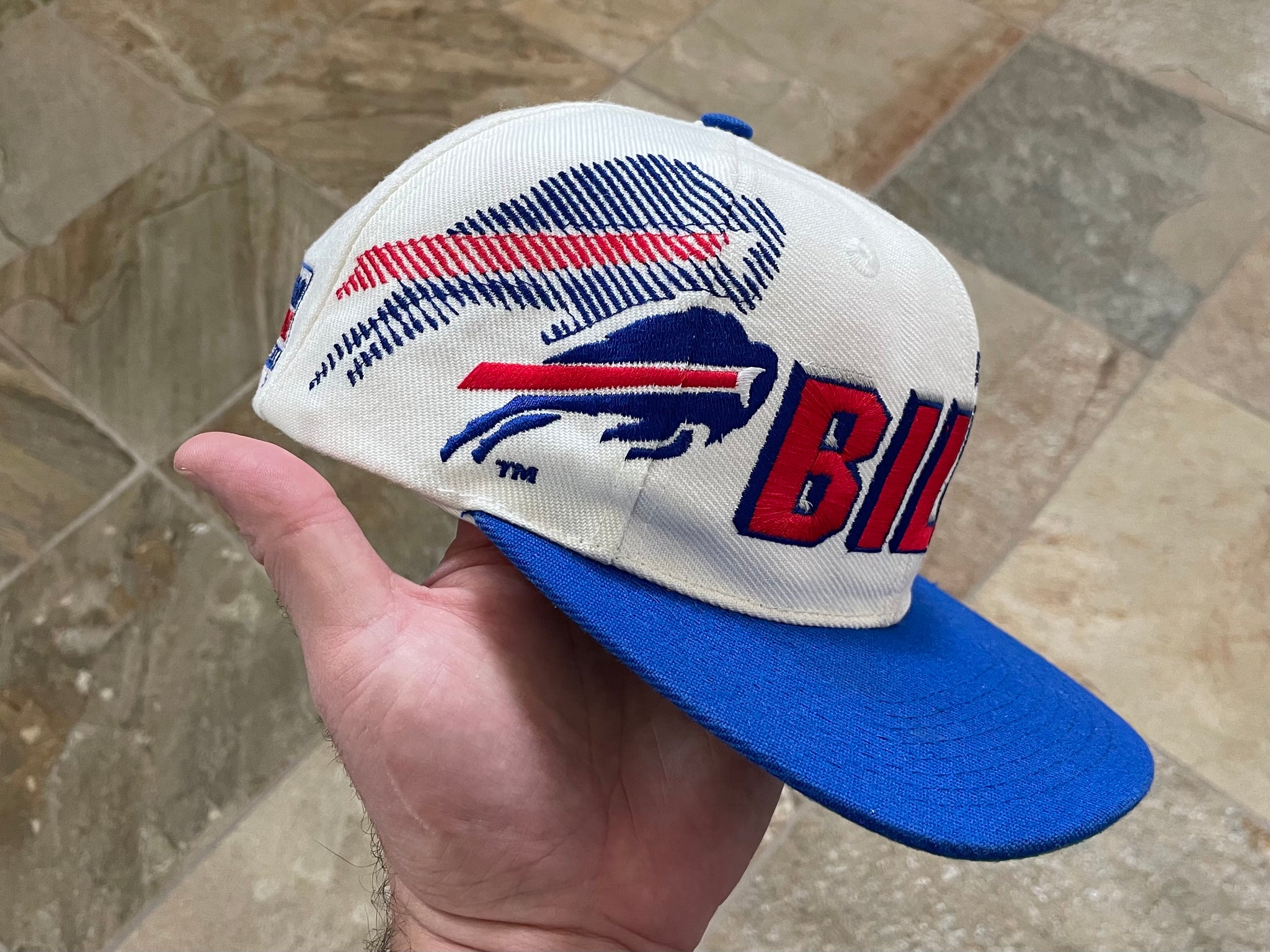 Buffalo bills shadow hat vintage cap, Men's Fashion, Watches & Accessories,  Caps & Hats on Carousell