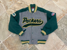 Load image into Gallery viewer, Vintage Green Bay Packers Starter Tailsweep Football Jacket, Size Medium