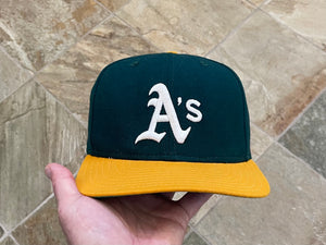 Vintage Oakland Athletics New Era Snapback Baseball Hat