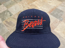 Load image into Gallery viewer, Vintage Chicago Bears Drew Pearson Bar Snapback Football Hat