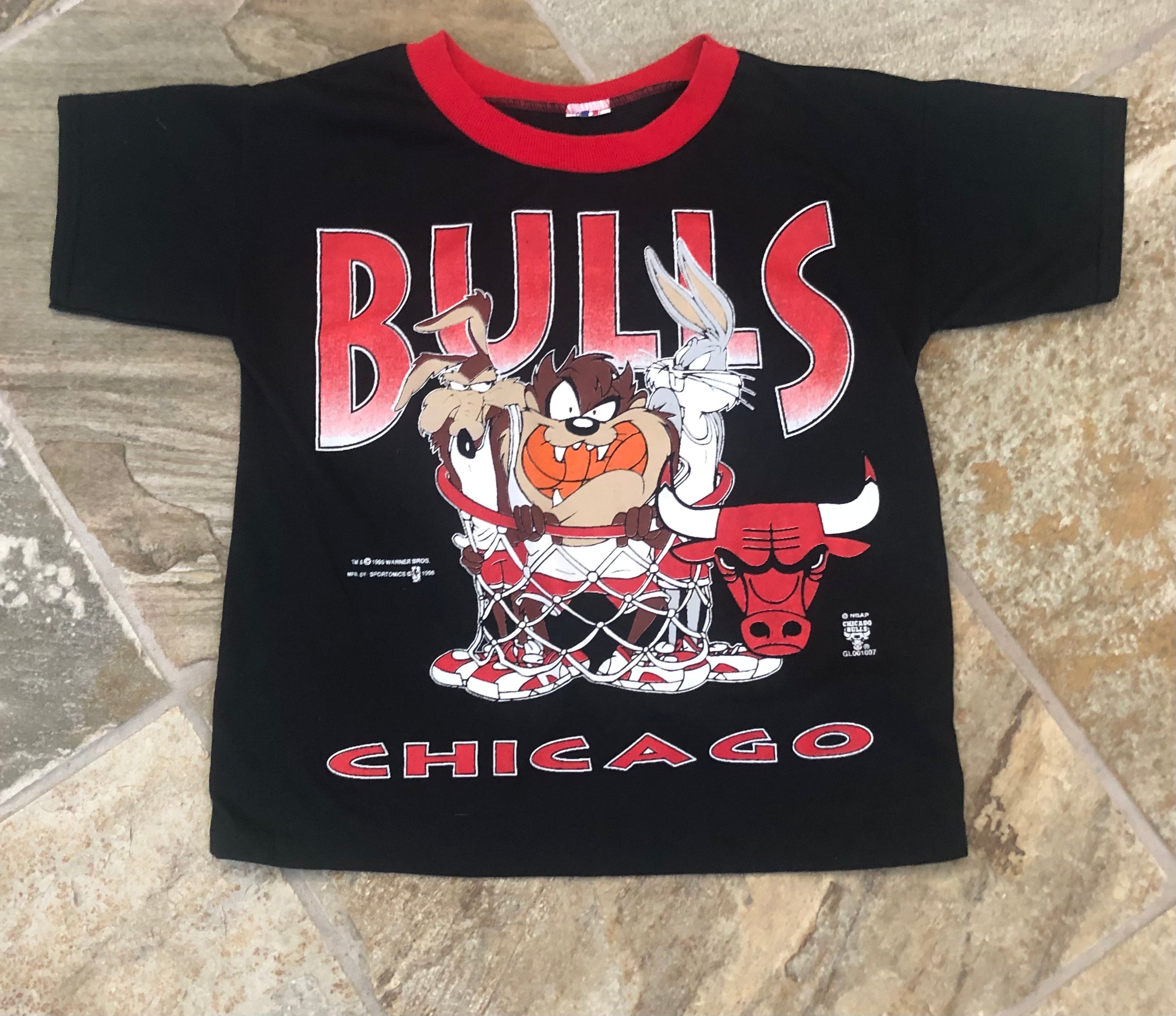 Tultex 1994 Looney Tunes Chicago Bulls Sweatshirt | Grailed