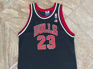 Vintage Chicago Bulls Michael Jordan Champion Basketball Jersey, Size Youth XL, 18-20