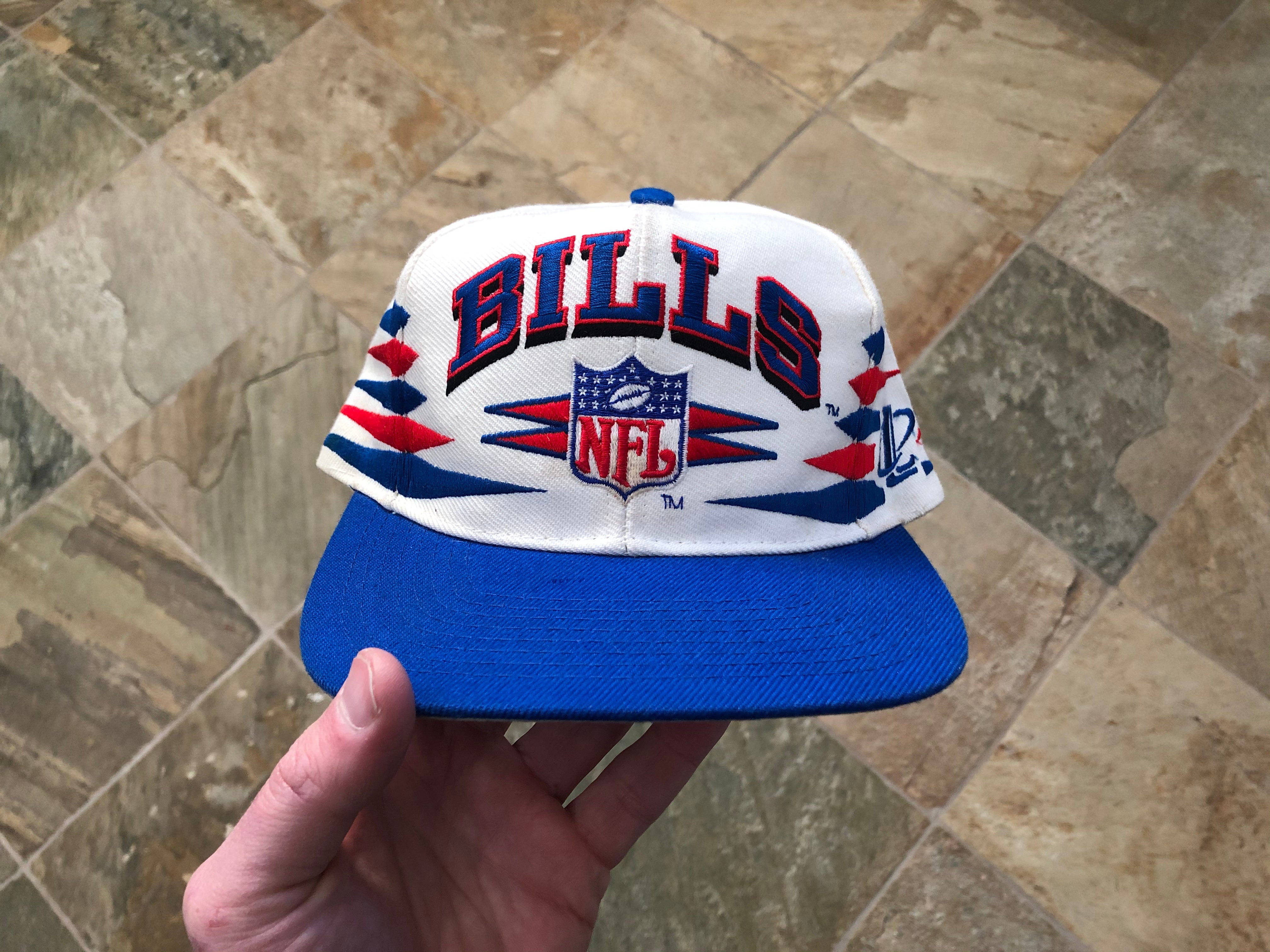 Buffalo Bills Vintage 90s Logo 7 Snapback Hat - NFL Football Red & Blue  Baseball Style Cap - Team NFL - One Size Fits All - Free SHIPPING