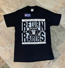 Load image into Gallery viewer, Vintage Los Angeles Raiders Trench Football Tshirt, Size Medium
